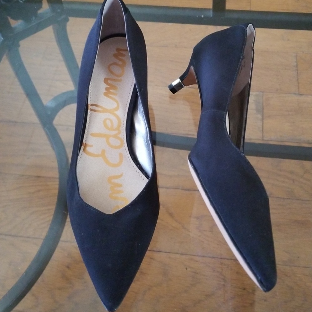 Short Heeled Shoes
